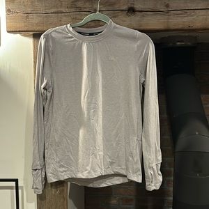 Nike run long sleeve lite taupe color spandex polyester top hardly worn